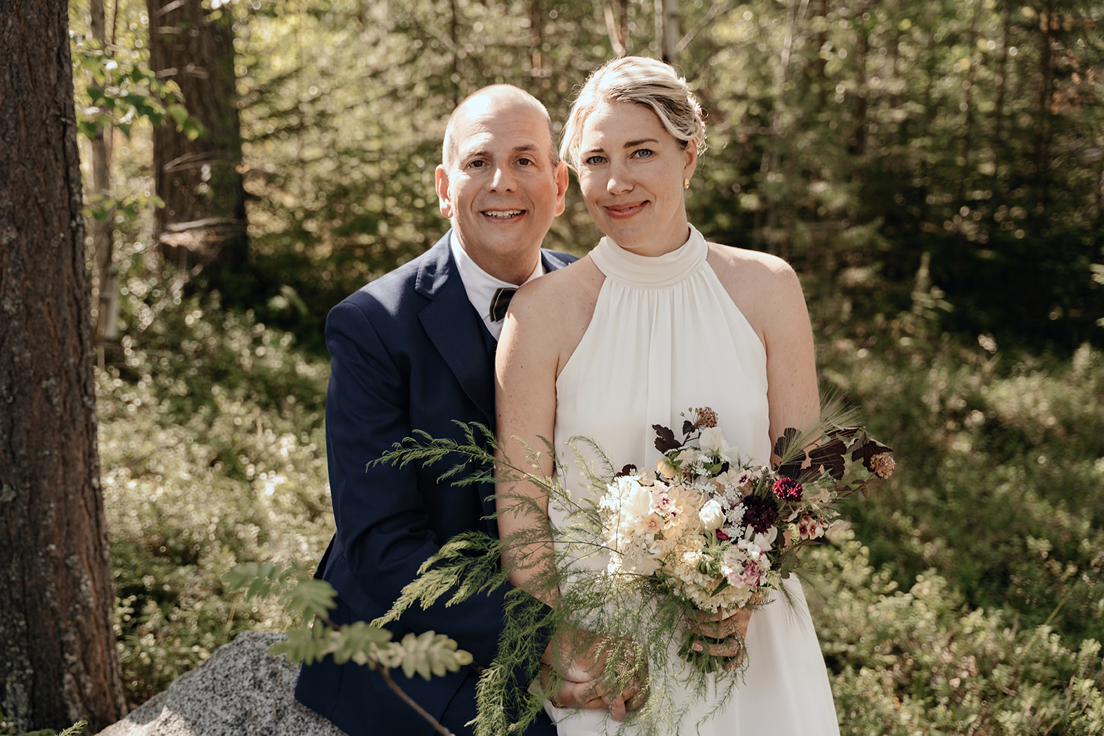 Bröllopsporträtt i skugga i 35 graders värme, Sörbyn Lodge